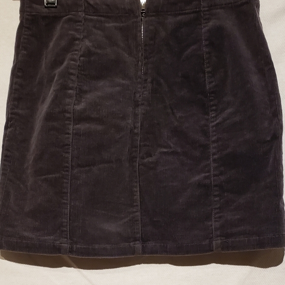 Forever21 grey corduroy skirt size small - Picture 2 of 4
